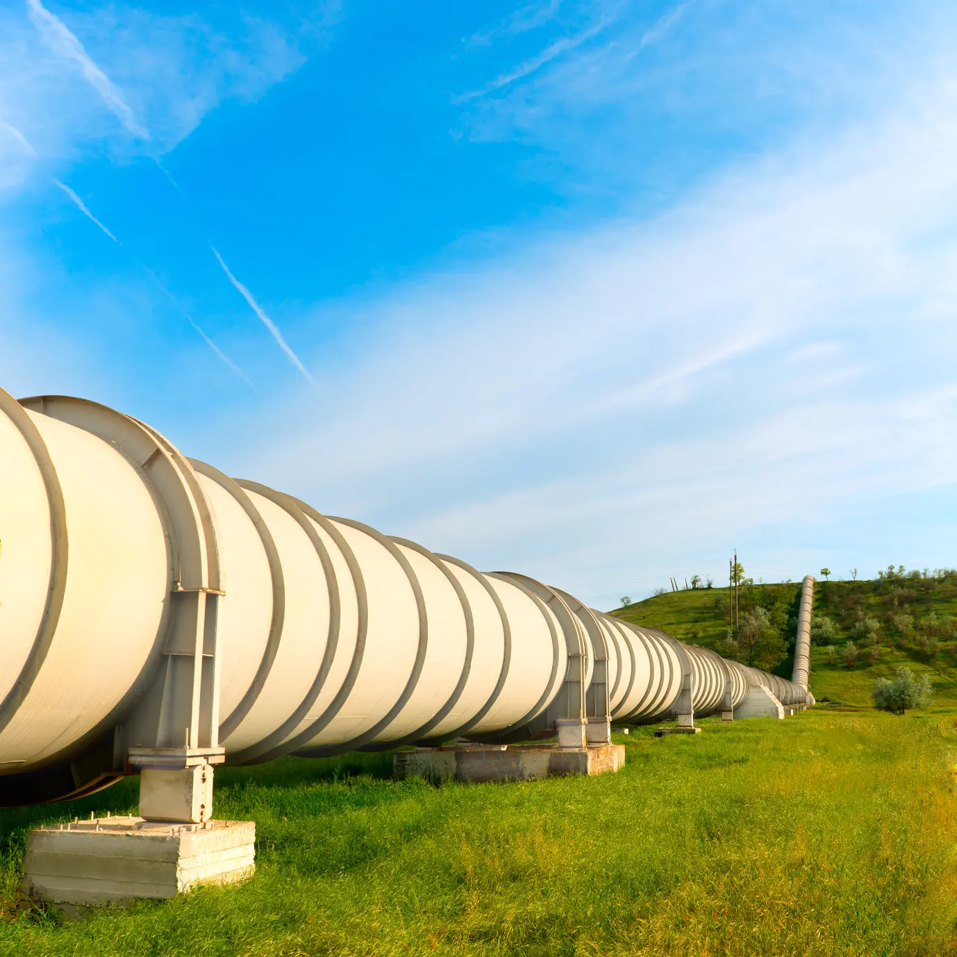 Fotolia_52775842_High Pressure Pipeline_M