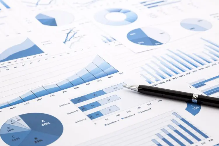 Fotolia_67313340_blue-charts-and-graphs_M-e1466089116944