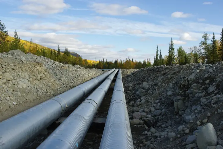 Fotolia_71186476_Pipelines_M-e1440515437318
