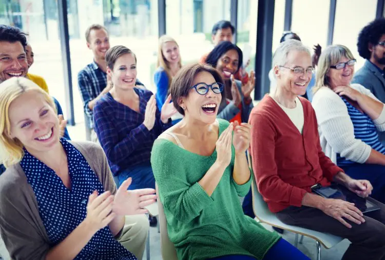 Fotolia_71515152_Group-of-people-in-a-seminar-e1463669862982