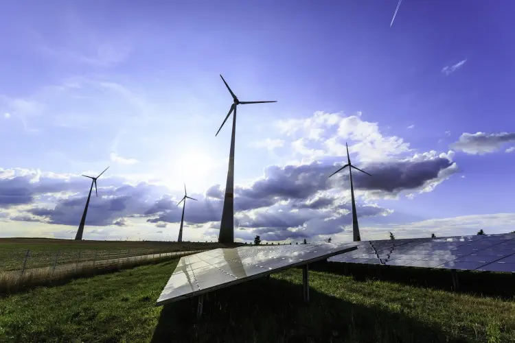Fotolia_90524193_wind-turbines-and-solar-panels_M-e1460146040871