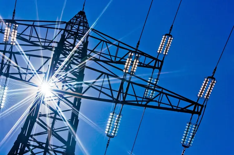 shutterstock_106377965_ electricity_s