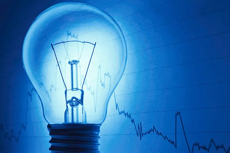 shutterstock_119953615_lightbulb_web
