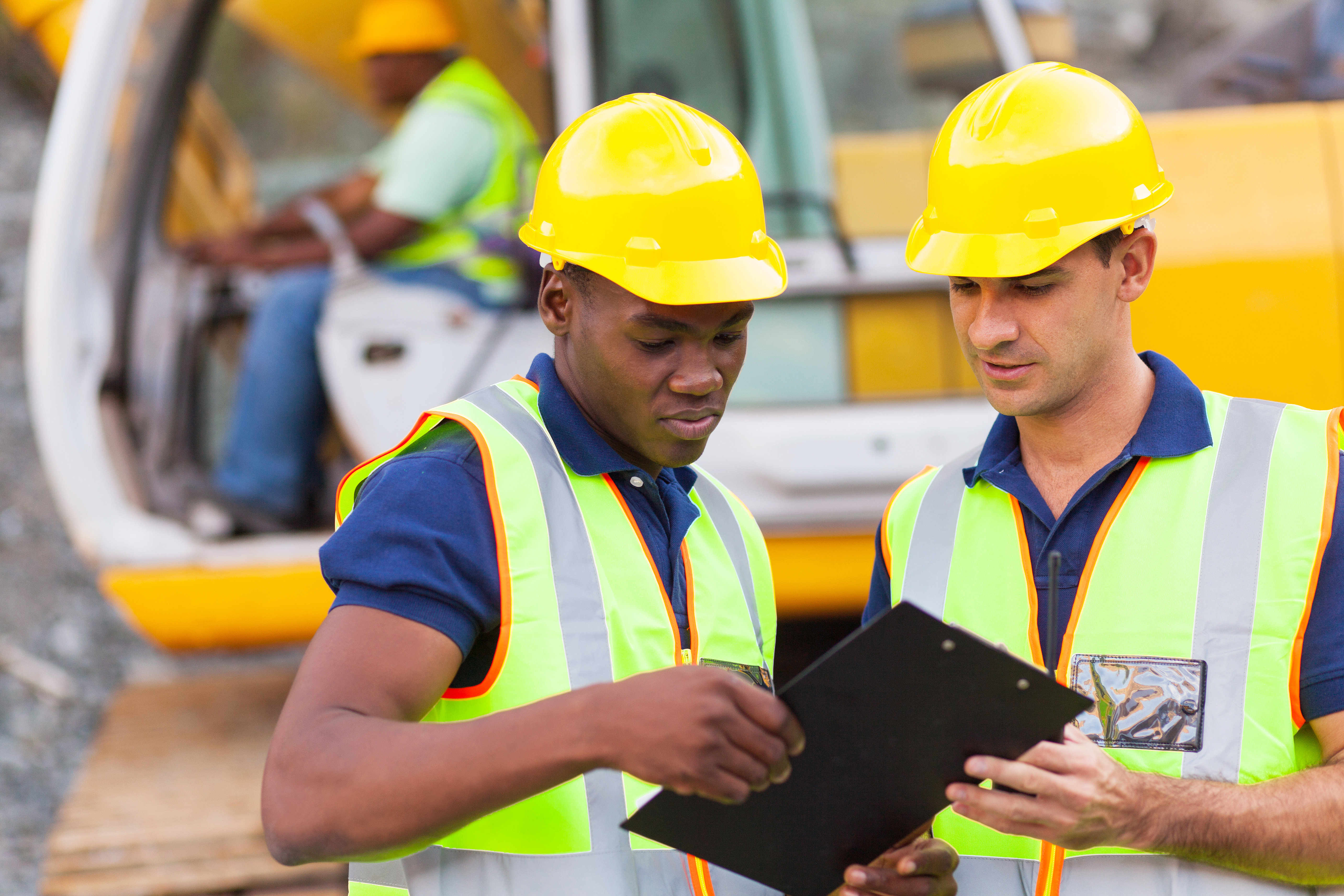 Обсуждение инженеров. Строитель фото. Супервайзер в строительстве это. Construction Foreman. Vocational Qualifications.