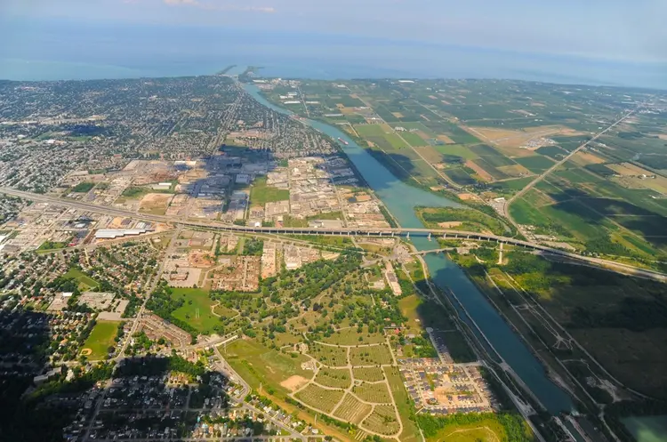 shutterstock_227115199_Southern Ontario_web