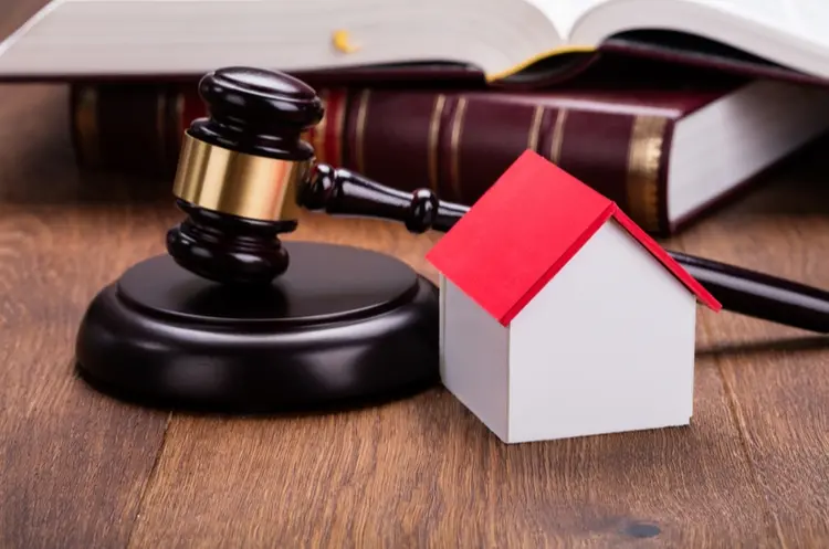 shutterstock_529030207_property decision_web