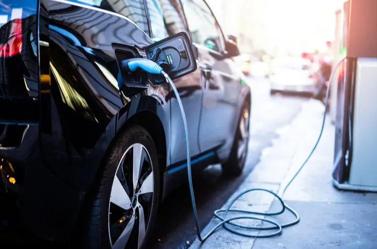 shutterstock_548313280_EV Charger_web