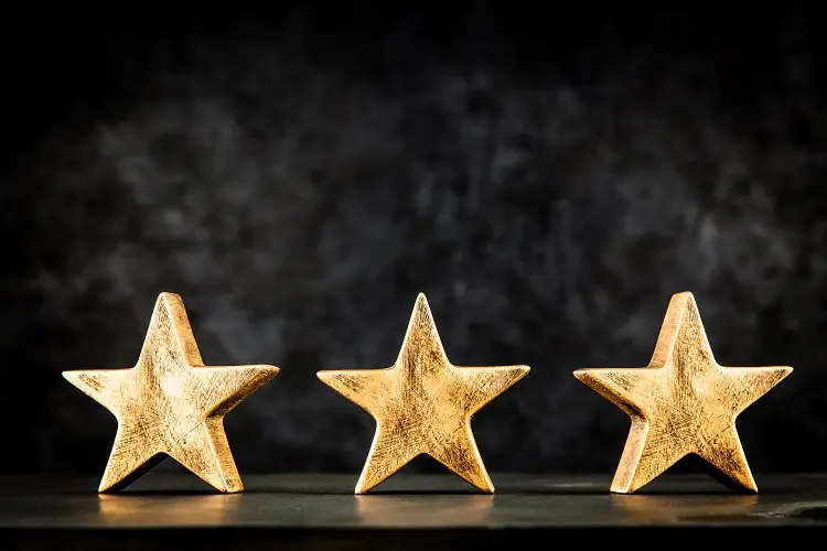 shutterstock_763335001_three stars